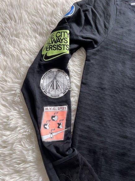 Nike Therma Fit Repel Element NYC Running LS Shirt DN7487-010 Men Sz S NWT - Picture 6 of 11